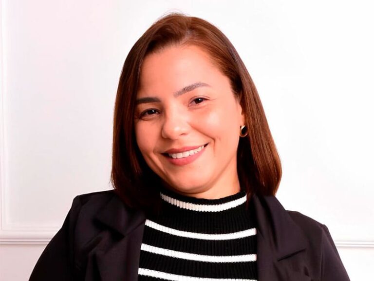 Advogada Dra. Flavia Dornella da Dornella Advogados no Rio de Janeiro, escritório de advocacia em Nova Iguaçu Baixada Fluminense Rio de Janeiro RJ